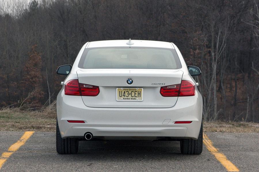  BMW 320i 2014 года  (фото 14 из 17)